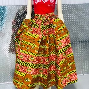 Long maxi skirt with head wrap and pockets